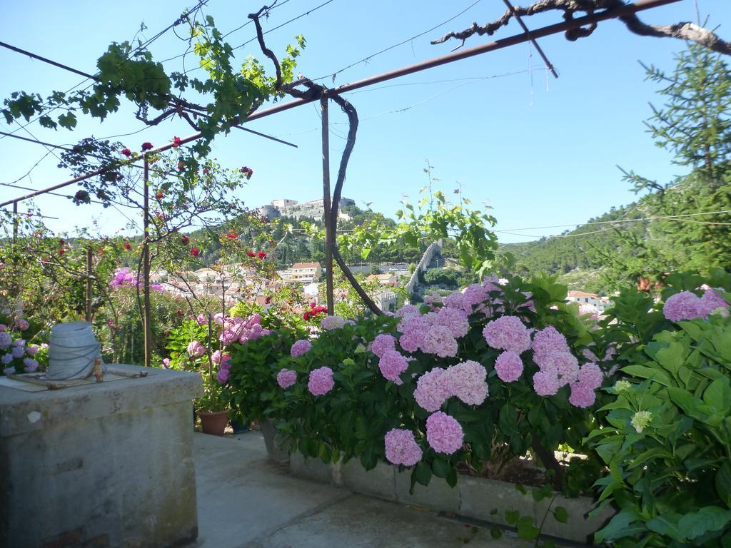 Guesthouse Bracanovic Hvar Town Zewnętrze zdjęcie