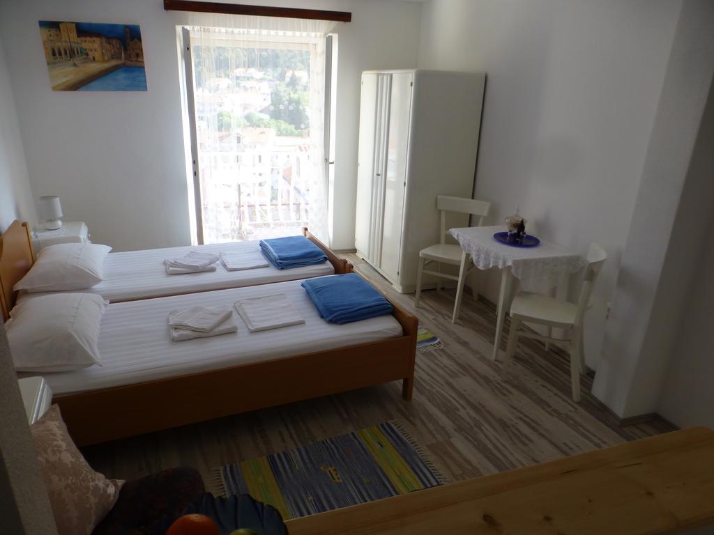 Guesthouse Bracanovic Hvar Town Zewnętrze zdjęcie